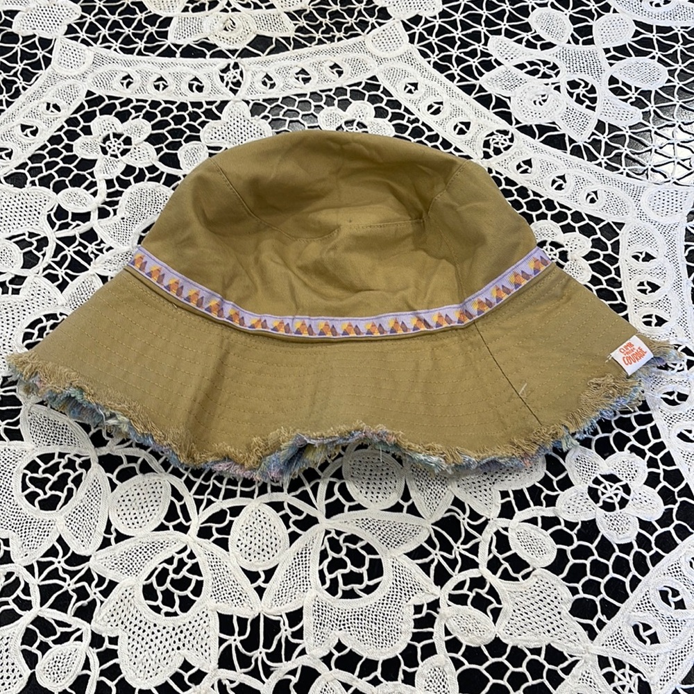 Little Brownie reversible hat